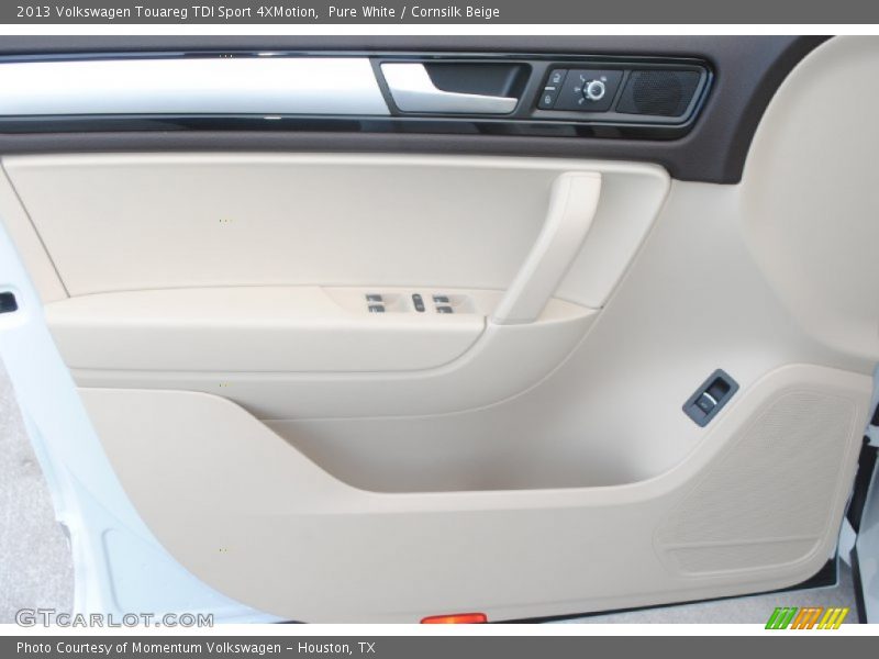 Pure White / Cornsilk Beige 2013 Volkswagen Touareg TDI Sport 4XMotion