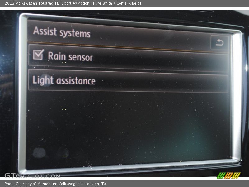 Pure White / Cornsilk Beige 2013 Volkswagen Touareg TDI Sport 4XMotion