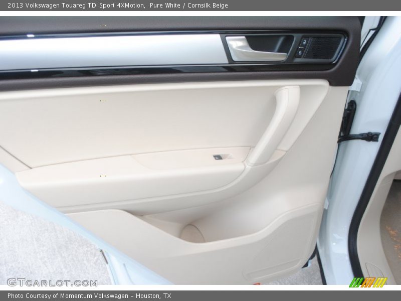 Pure White / Cornsilk Beige 2013 Volkswagen Touareg TDI Sport 4XMotion