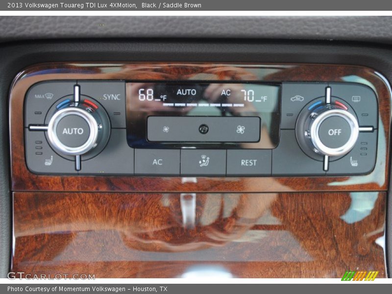 Black / Saddle Brown 2013 Volkswagen Touareg TDI Lux 4XMotion