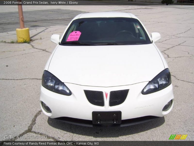 Ivory White / Ebony 2008 Pontiac Grand Prix Sedan