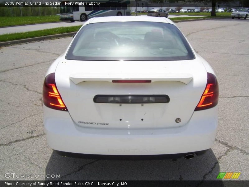 Ivory White / Ebony 2008 Pontiac Grand Prix Sedan