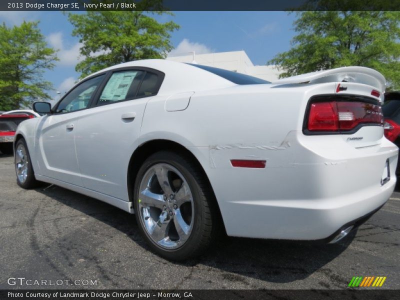 Ivory Pearl / Black 2013 Dodge Charger SE