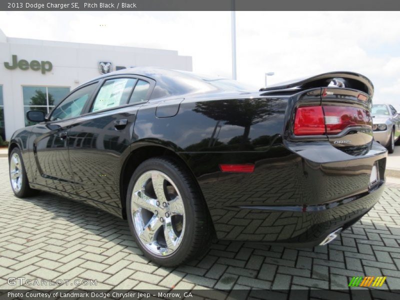 Pitch Black / Black 2013 Dodge Charger SE