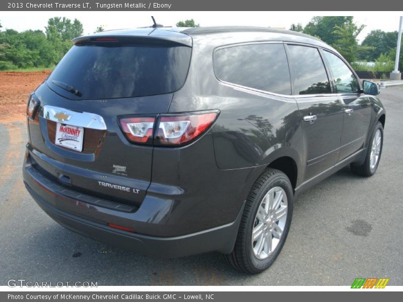 Tungsten Metallic / Ebony 2013 Chevrolet Traverse LT