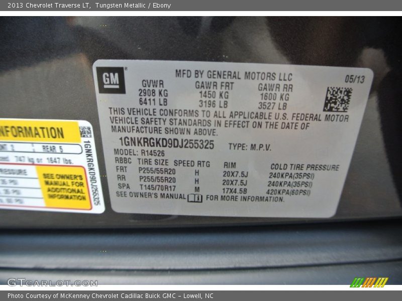 Tungsten Metallic / Ebony 2013 Chevrolet Traverse LT