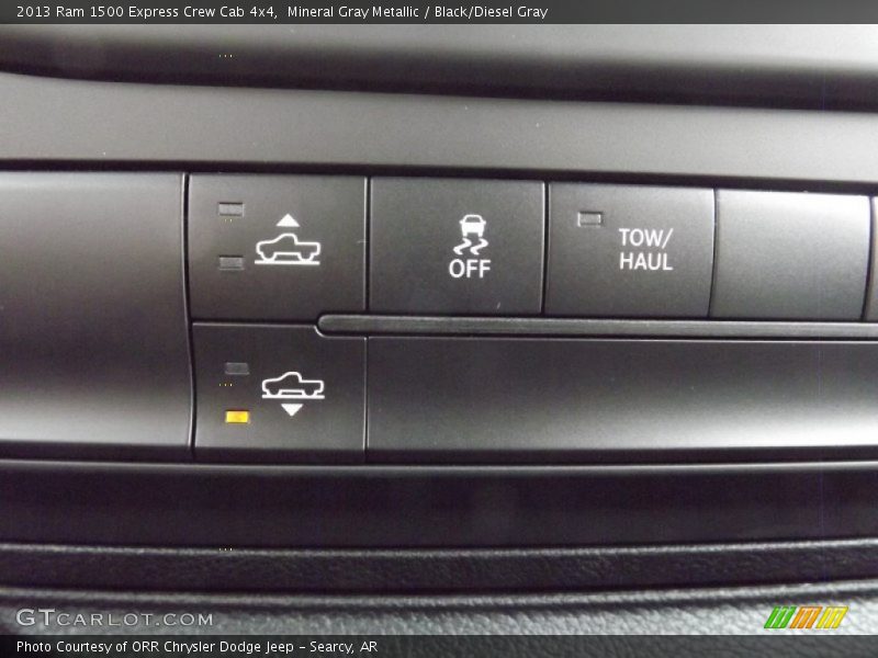 Mineral Gray Metallic / Black/Diesel Gray 2013 Ram 1500 Express Crew Cab 4x4