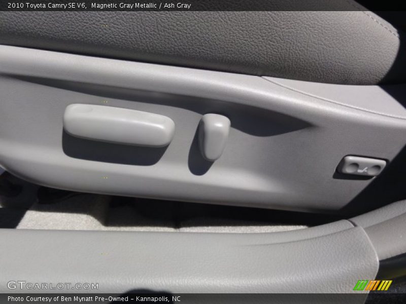 Magnetic Gray Metallic / Ash Gray 2010 Toyota Camry SE V6