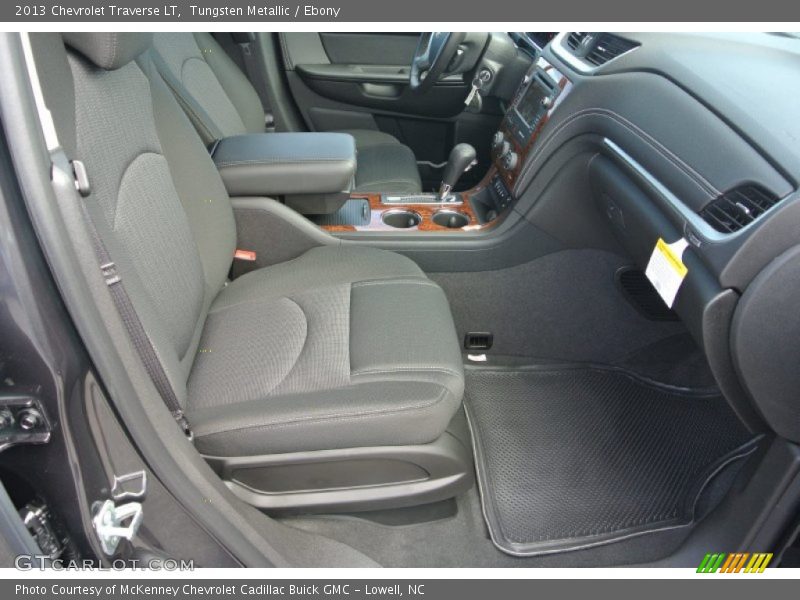 Tungsten Metallic / Ebony 2013 Chevrolet Traverse LT