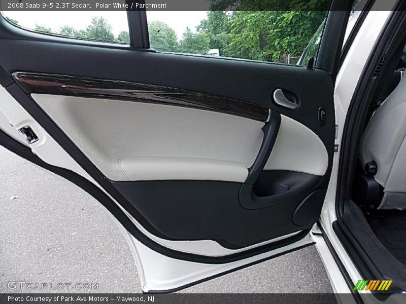 Polar White / Parchment 2008 Saab 9-5 2.3T Sedan