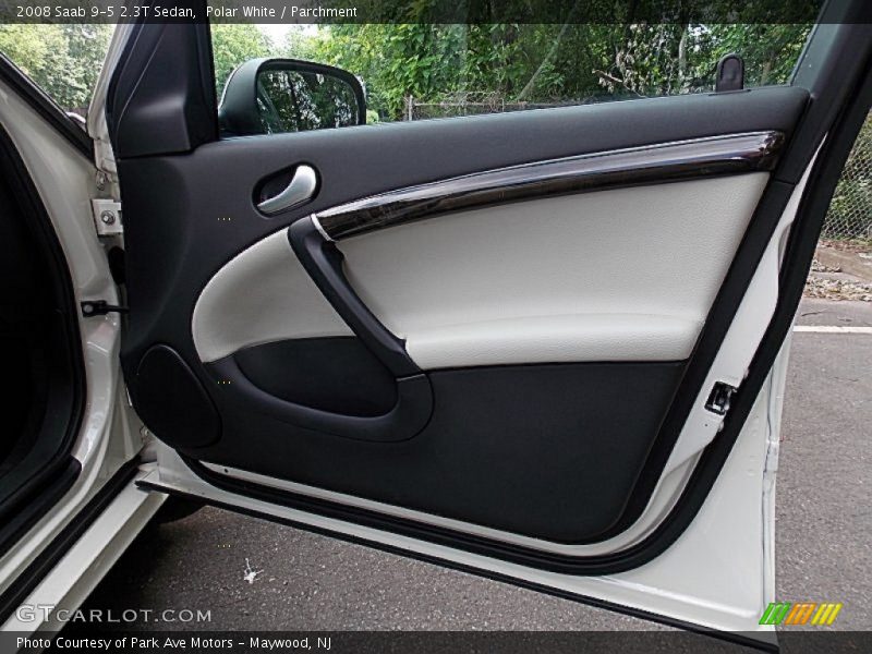 Polar White / Parchment 2008 Saab 9-5 2.3T Sedan