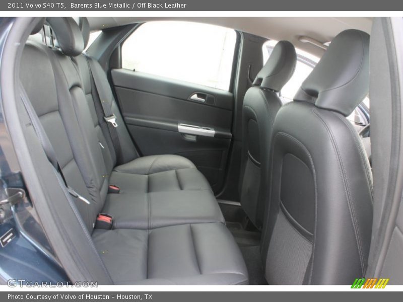 Barents Blue Metallic / Off Black Leather 2011 Volvo S40 T5