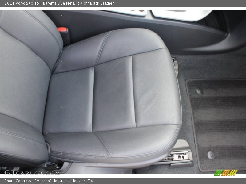 Barents Blue Metallic / Off Black Leather 2011 Volvo S40 T5