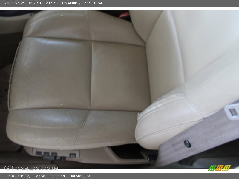 Magic Blue Metallic / Light Taupe 2005 Volvo S80 2.5T