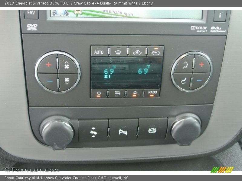 Summit White / Ebony 2013 Chevrolet Silverado 3500HD LTZ Crew Cab 4x4 Dually