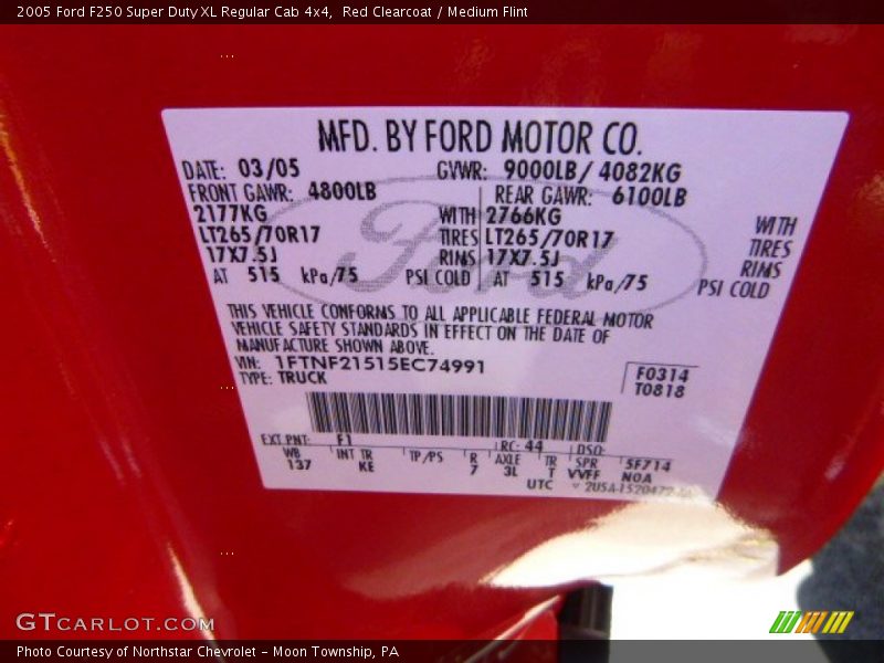 Red Clearcoat / Medium Flint 2005 Ford F250 Super Duty XL Regular Cab 4x4