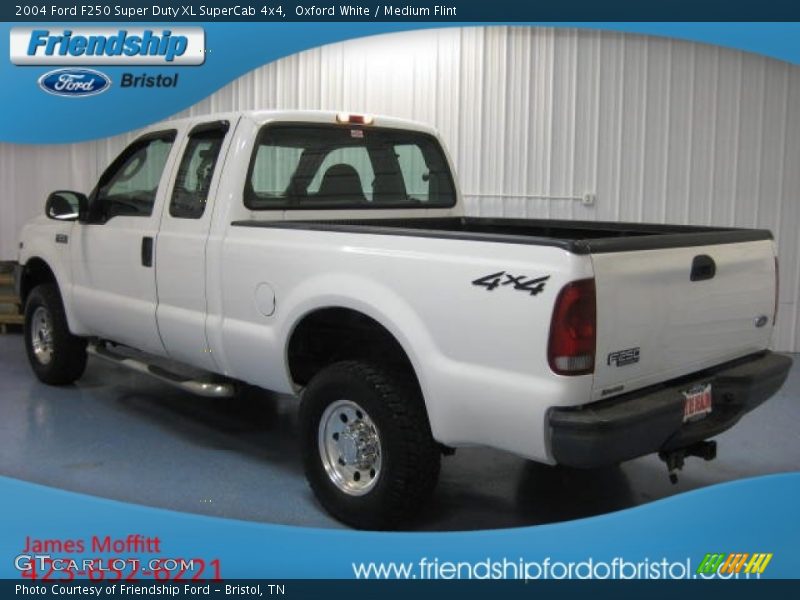 Oxford White / Medium Flint 2004 Ford F250 Super Duty XL SuperCab 4x4