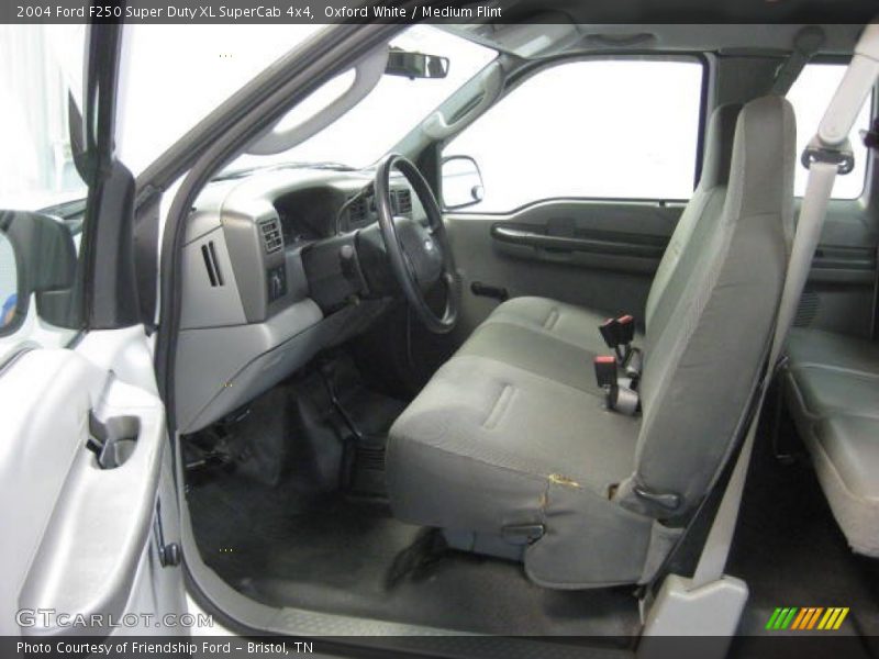 Oxford White / Medium Flint 2004 Ford F250 Super Duty XL SuperCab 4x4
