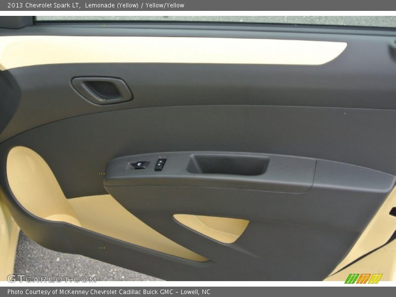 Lemonade (Yellow) / Yellow/Yellow 2013 Chevrolet Spark LT