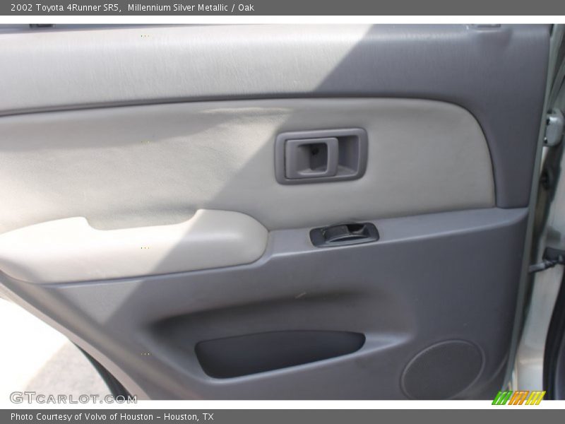 Millennium Silver Metallic / Oak 2002 Toyota 4Runner SR5