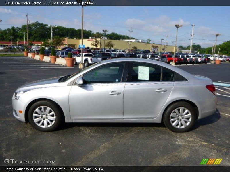 Silver Ice Metallic / Jet Black 2011 Chevrolet Cruze LT