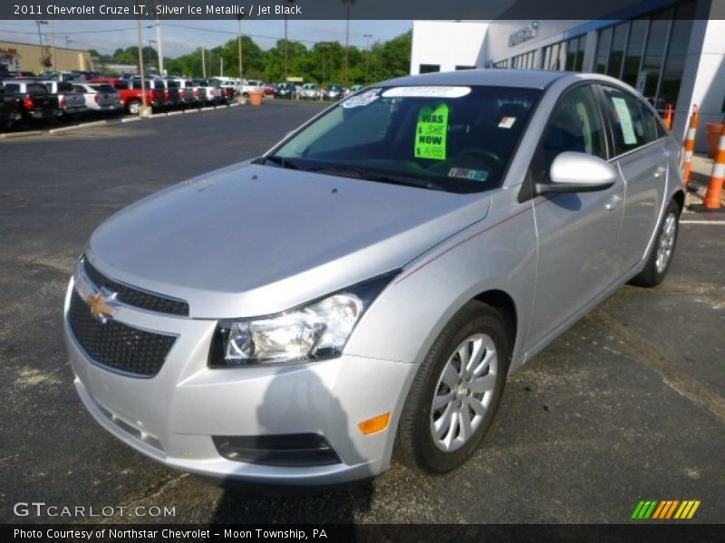 Silver Ice Metallic / Jet Black 2011 Chevrolet Cruze LT