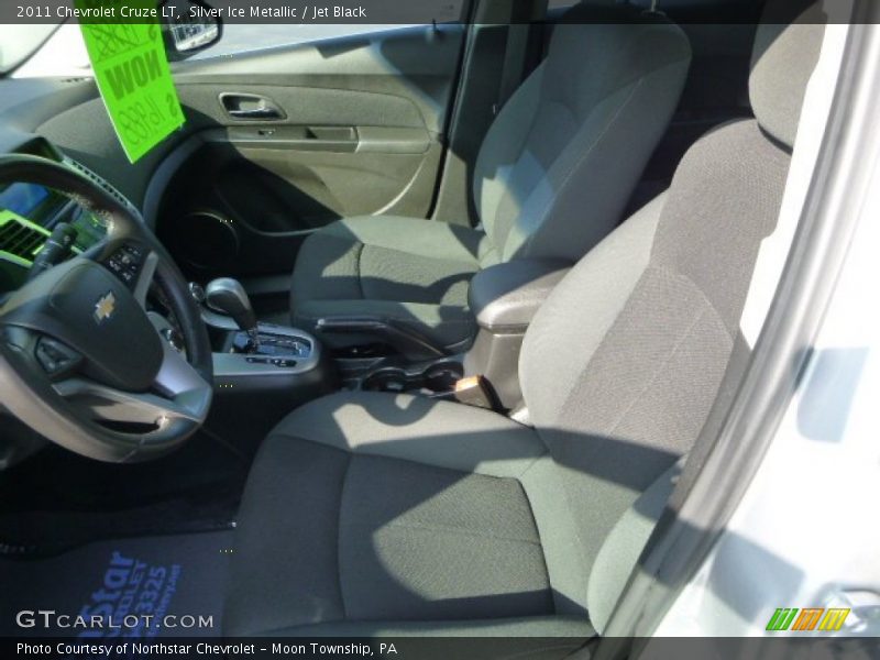 Silver Ice Metallic / Jet Black 2011 Chevrolet Cruze LT