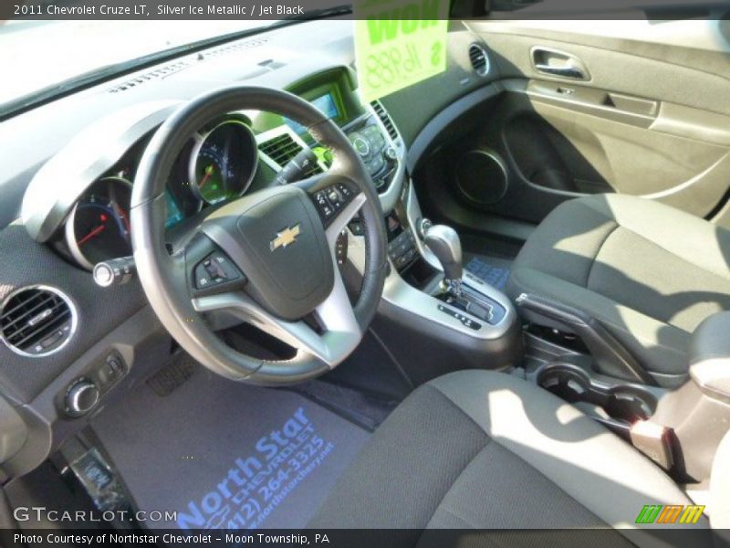 Silver Ice Metallic / Jet Black 2011 Chevrolet Cruze LT