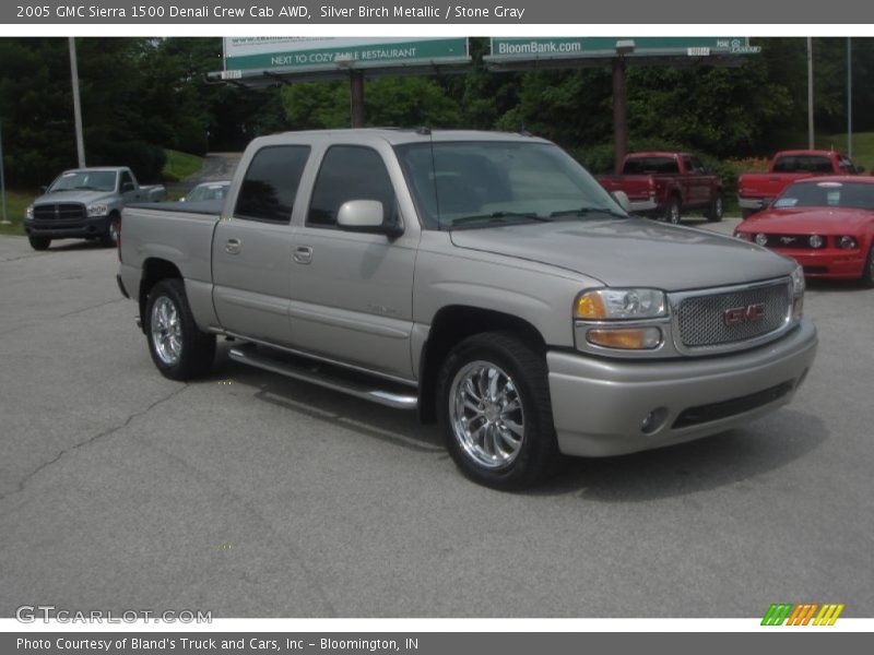 Silver Birch Metallic / Stone Gray 2005 GMC Sierra 1500 Denali Crew Cab AWD