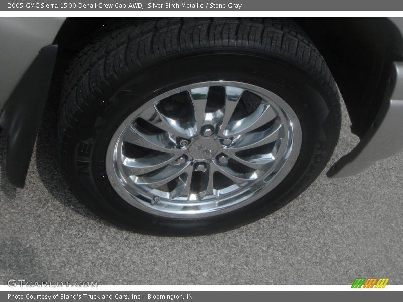 Silver Birch Metallic / Stone Gray 2005 GMC Sierra 1500 Denali Crew Cab AWD