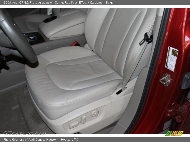 Garnet Red Pearl Effect / Cardamom Beige 2009 Audi Q7 4.2 Prestige quattro