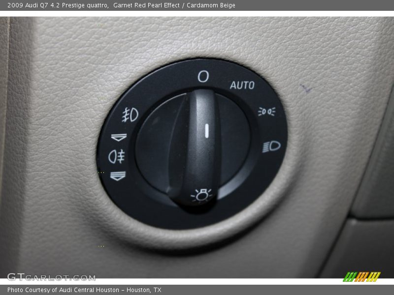 Garnet Red Pearl Effect / Cardamom Beige 2009 Audi Q7 4.2 Prestige quattro