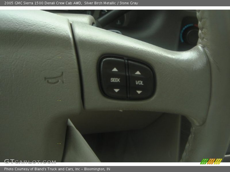 Silver Birch Metallic / Stone Gray 2005 GMC Sierra 1500 Denali Crew Cab AWD
