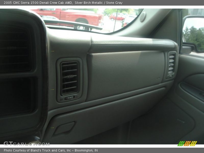 Silver Birch Metallic / Stone Gray 2005 GMC Sierra 1500 Denali Crew Cab AWD