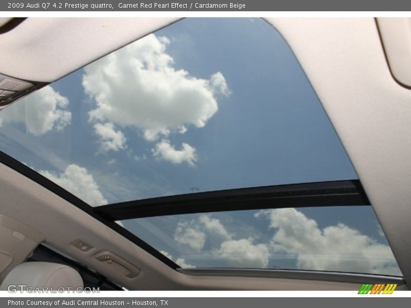 Garnet Red Pearl Effect / Cardamom Beige 2009 Audi Q7 4.2 Prestige quattro