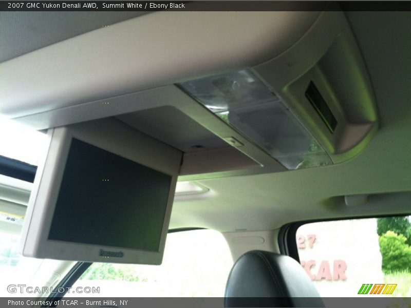 Summit White / Ebony Black 2007 GMC Yukon Denali AWD