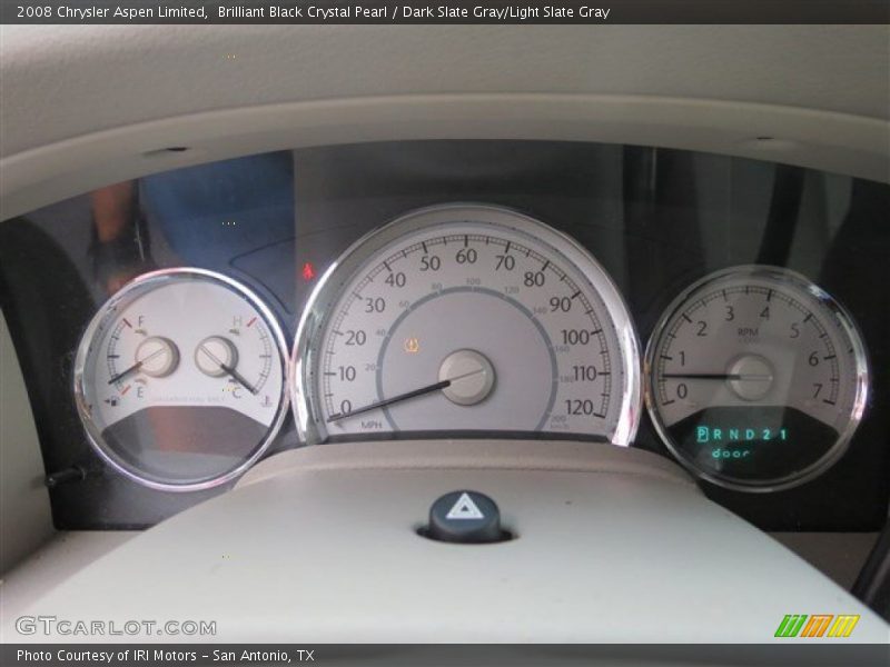 Brilliant Black Crystal Pearl / Dark Slate Gray/Light Slate Gray 2008 Chrysler Aspen Limited