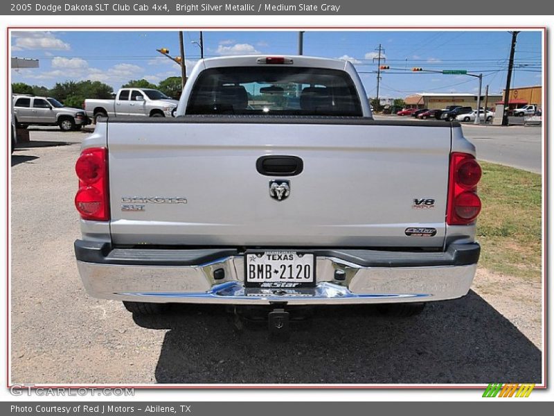 Bright Silver Metallic / Medium Slate Gray 2005 Dodge Dakota SLT Club Cab 4x4