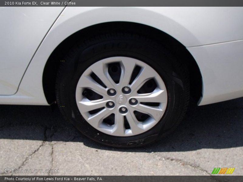 Clear White / Coffee 2010 Kia Forte EX