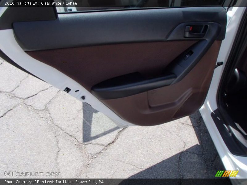 Clear White / Coffee 2010 Kia Forte EX