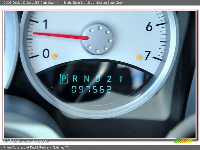 Bright Silver Metallic / Medium Slate Gray 2005 Dodge Dakota SLT Club Cab 4x4