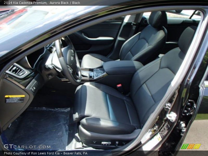 Front Seat of 2014 Cadenza Premium