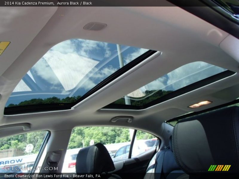 Sunroof of 2014 Cadenza Premium