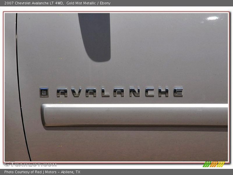 Gold Mist Metallic / Ebony 2007 Chevrolet Avalanche LT 4WD