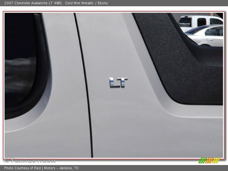 Gold Mist Metallic / Ebony 2007 Chevrolet Avalanche LT 4WD