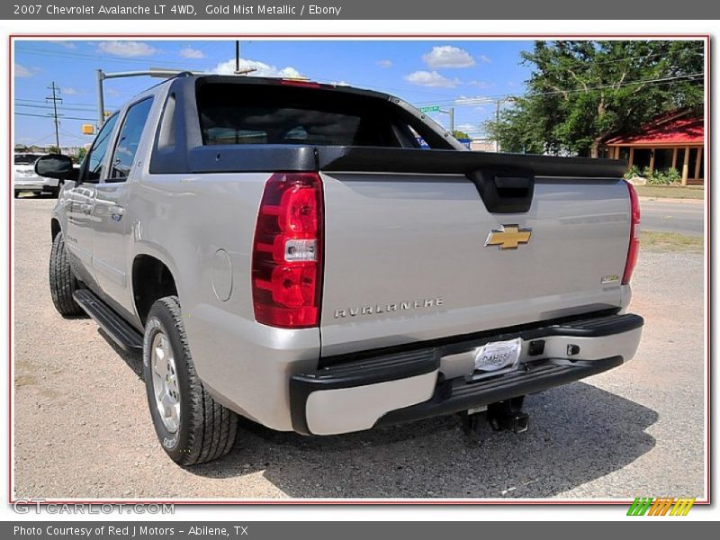 Gold Mist Metallic / Ebony 2007 Chevrolet Avalanche LT 4WD