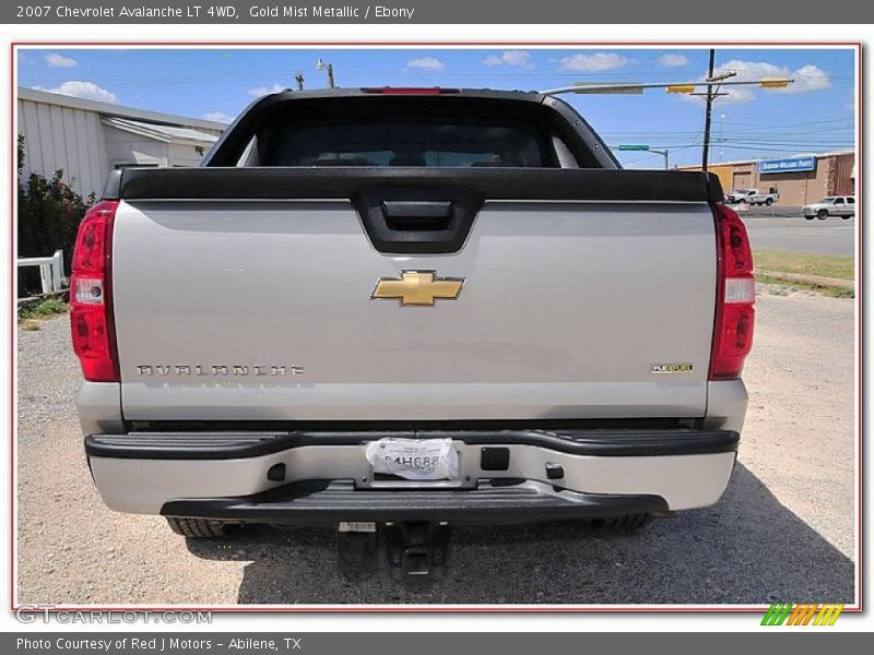 Gold Mist Metallic / Ebony 2007 Chevrolet Avalanche LT 4WD