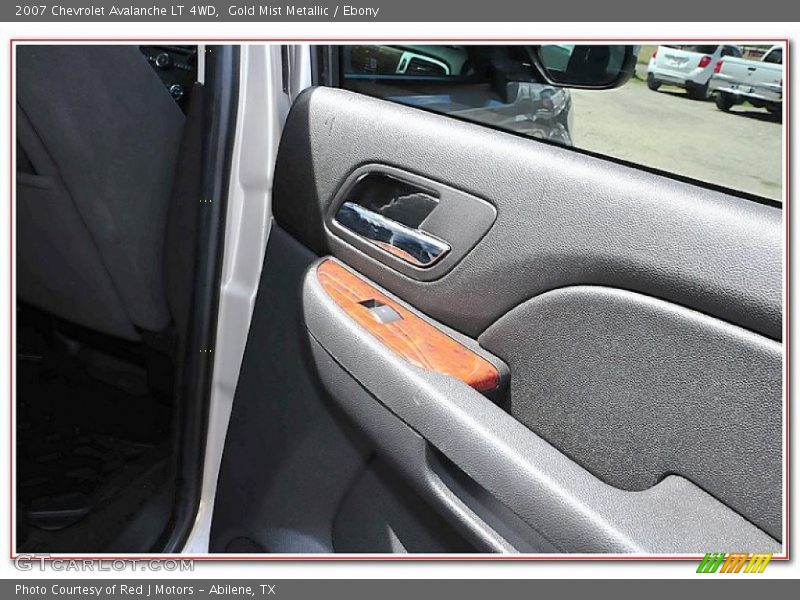 Gold Mist Metallic / Ebony 2007 Chevrolet Avalanche LT 4WD