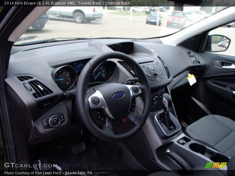 Dashboard of 2014 Escape SE 1.6L EcoBoost 4WD