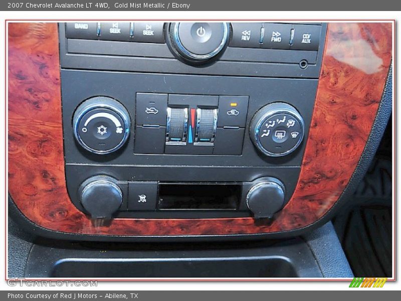 Gold Mist Metallic / Ebony 2007 Chevrolet Avalanche LT 4WD